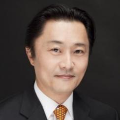 Photo portrait of Dr Youngcho Chi